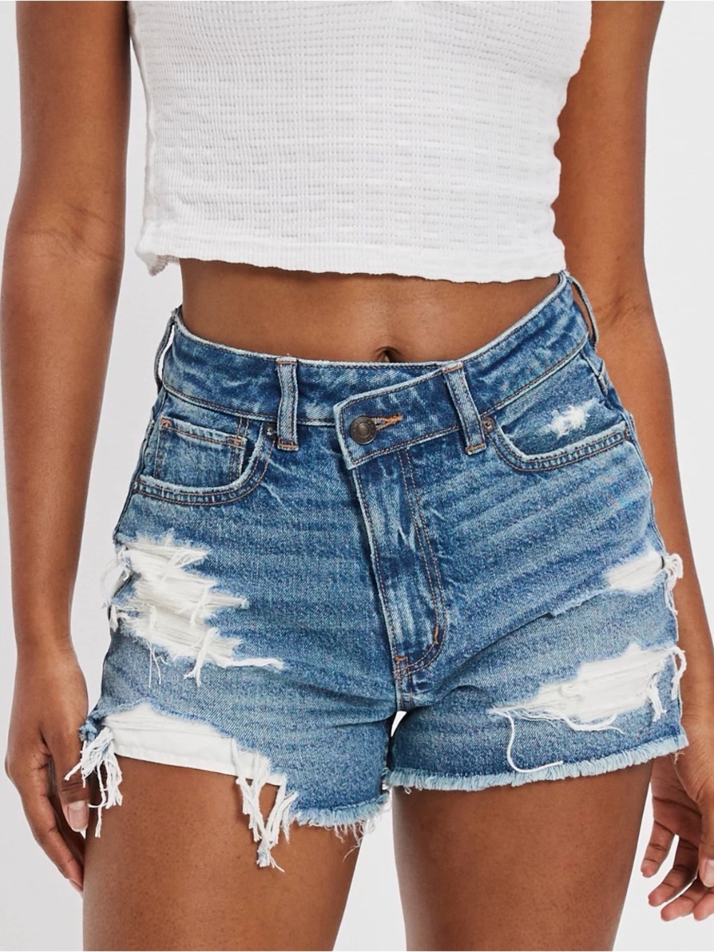 American Eagle Distressed Denim Shorts NWT Size 4